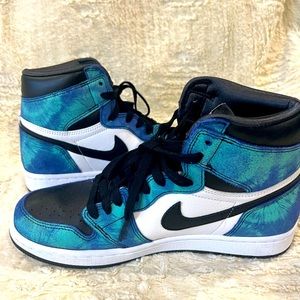 Air Jordan 1 High OG white/black/aurora green